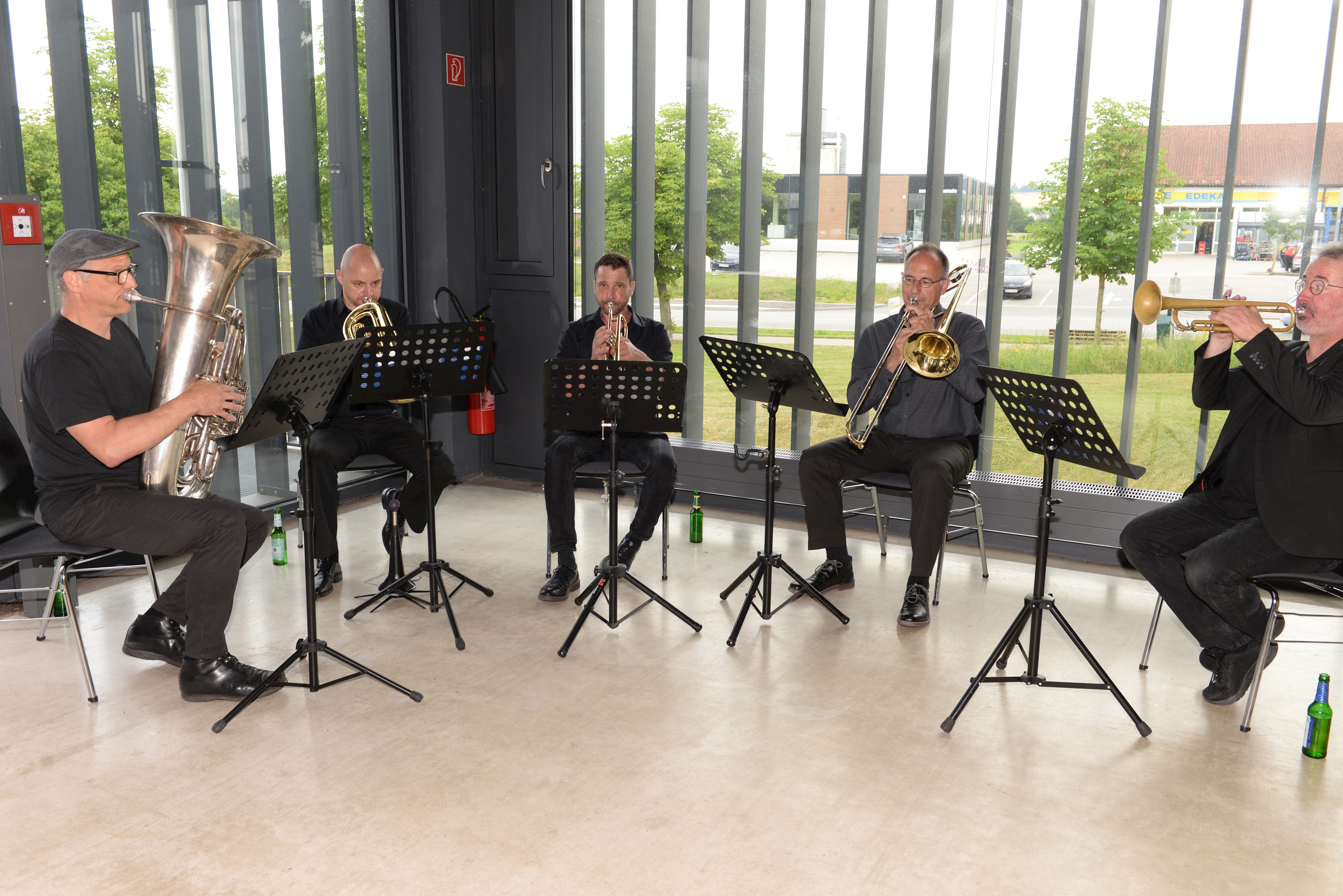 Musikalisch umrahmt wurde des Festakt von der Blechbagage, einem Ensamble rund um Musiker Stefan Lang und Blechbläsern der Kreismusikschule Straubing-Bogen.