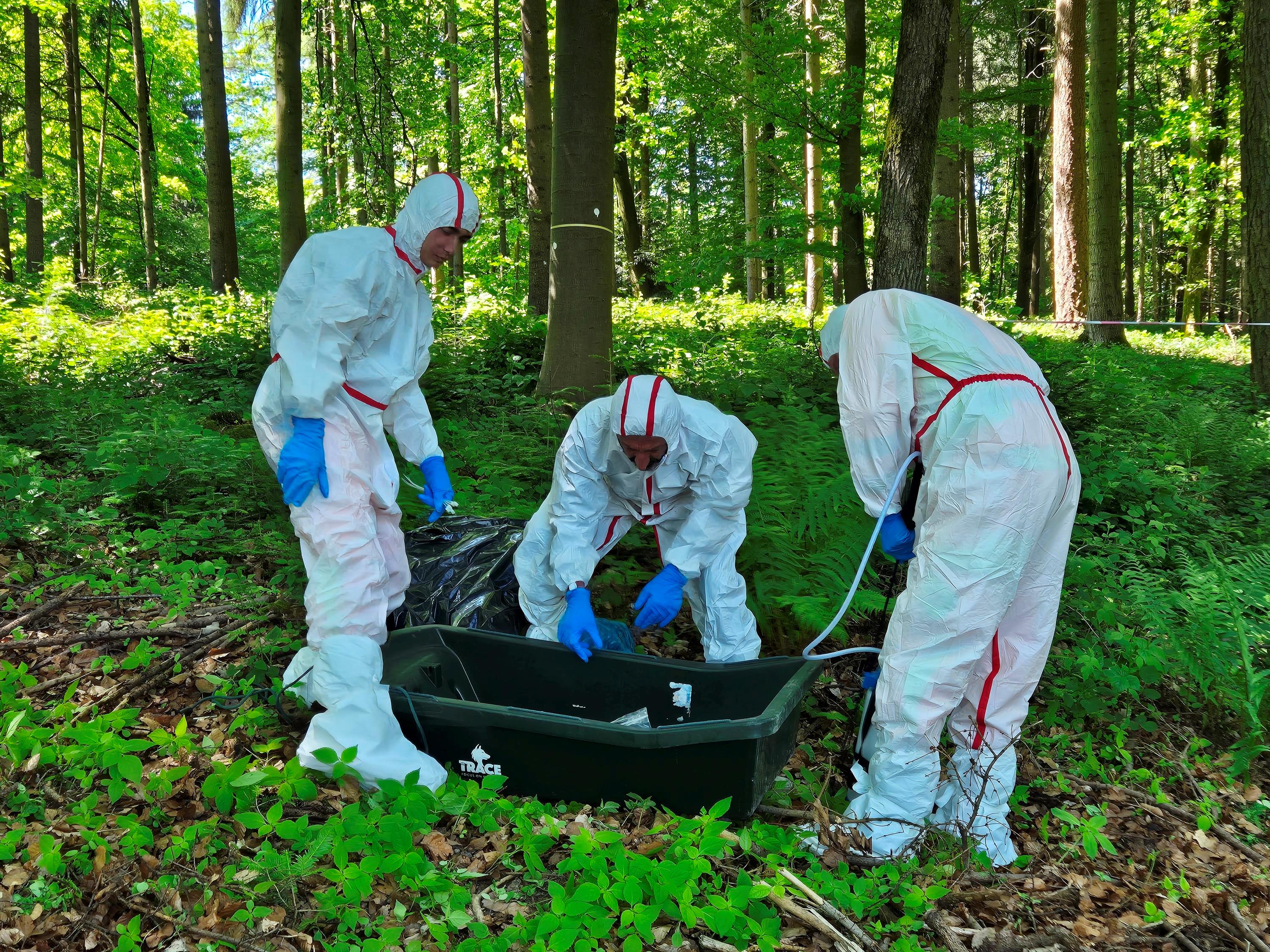 Tierseuchenübung Bergung