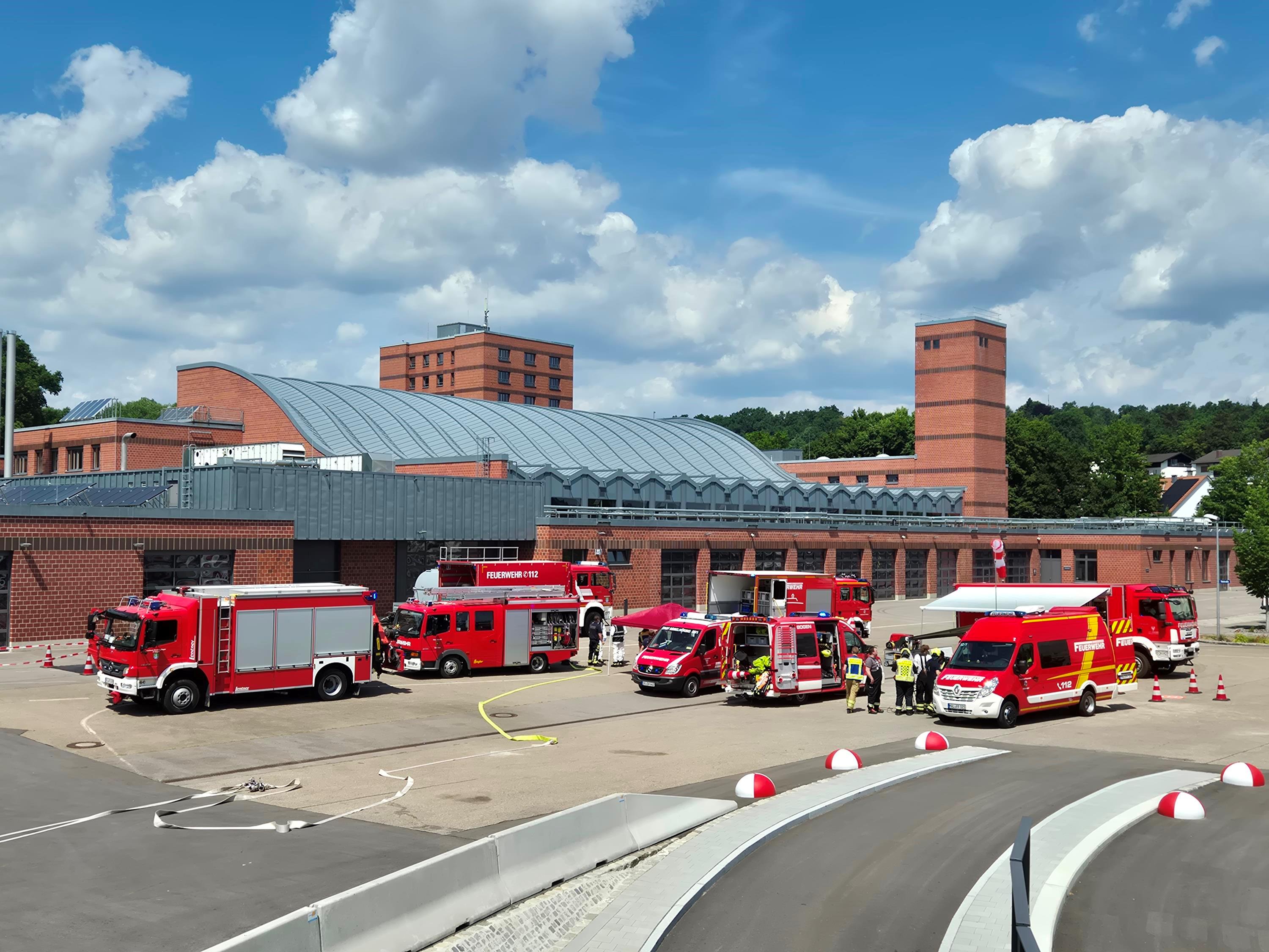 Fortbildung des Gefahrgutzuges an der Staatlichen Feuerwehrschule in Regensburg 