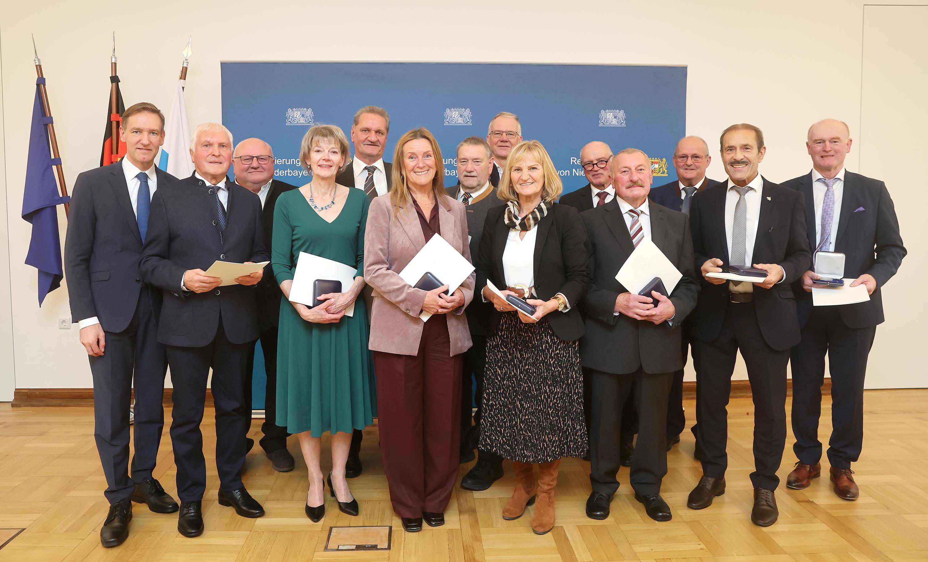 allegeehrten Alle Geehrten beim Gruppenbild