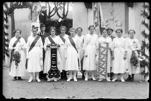 Festdamen Mitterfels 1923, Foto von Hans Hausladen, Slg. Herbert Stolz