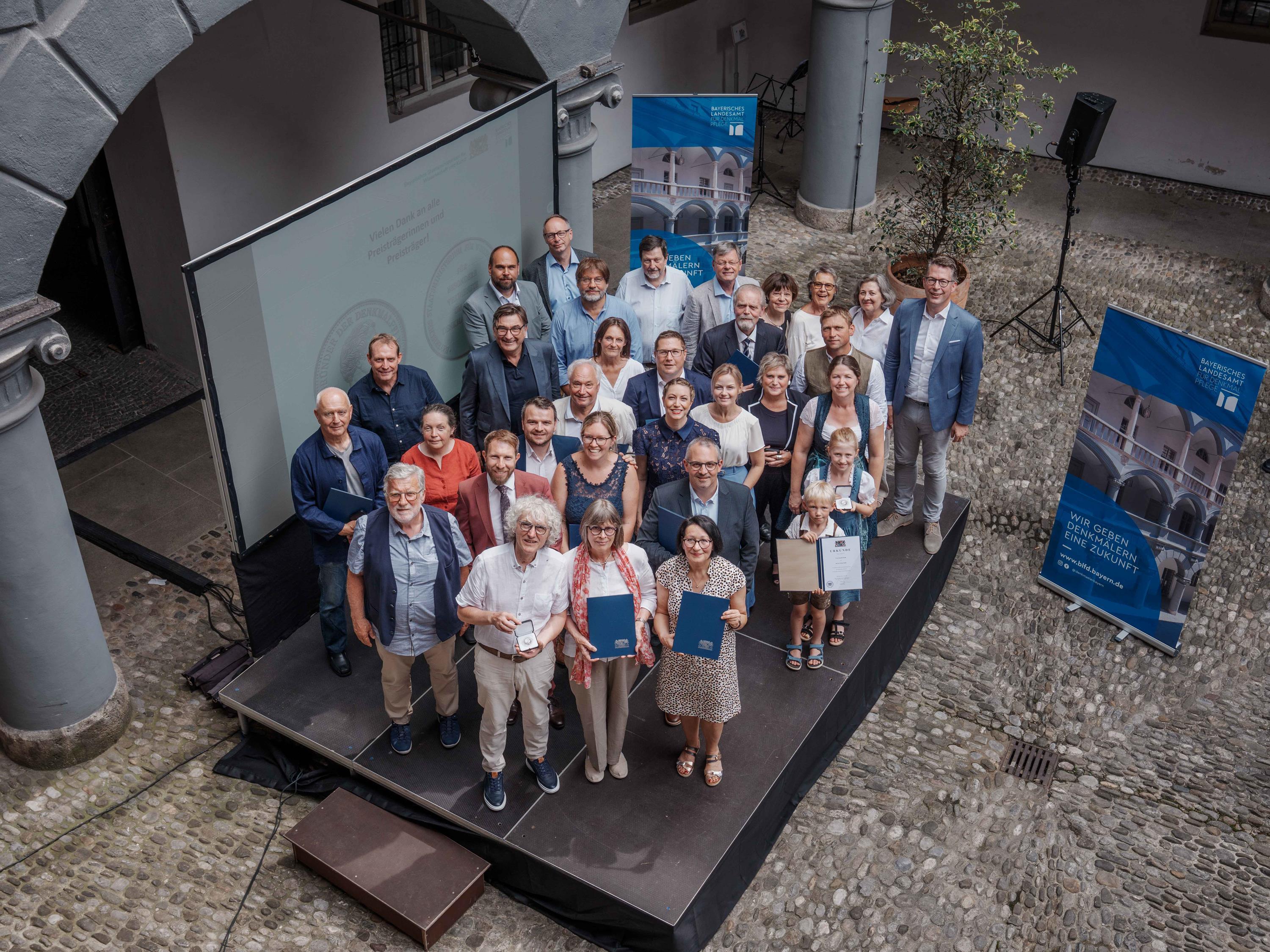 Alle Preisträgerinnen und Preisträger der Denkmalschutzmedaille 2026 