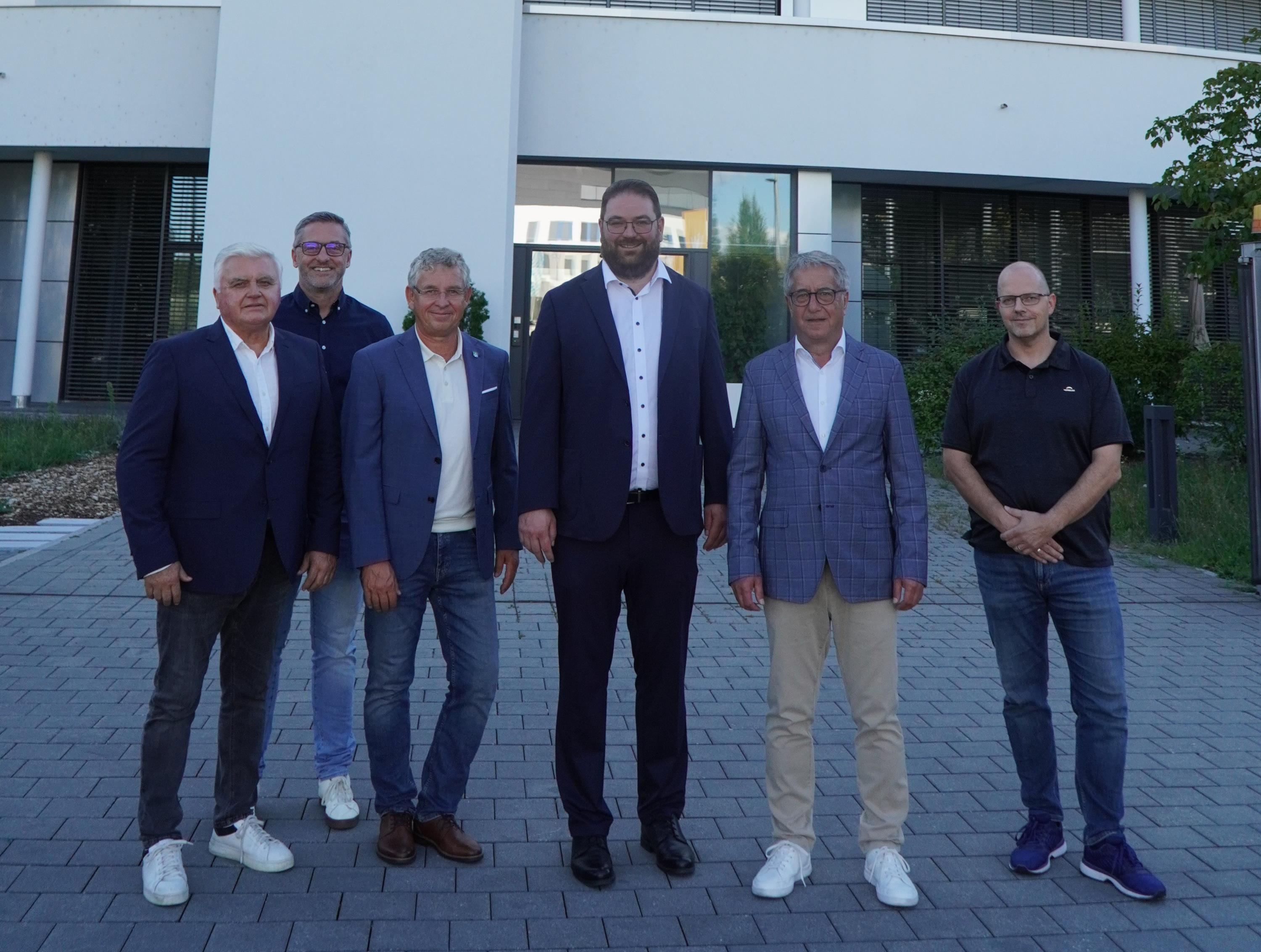 Leider haben wir keinen Alternativtext zu diesem Bild, aber wir arbeiten daran.