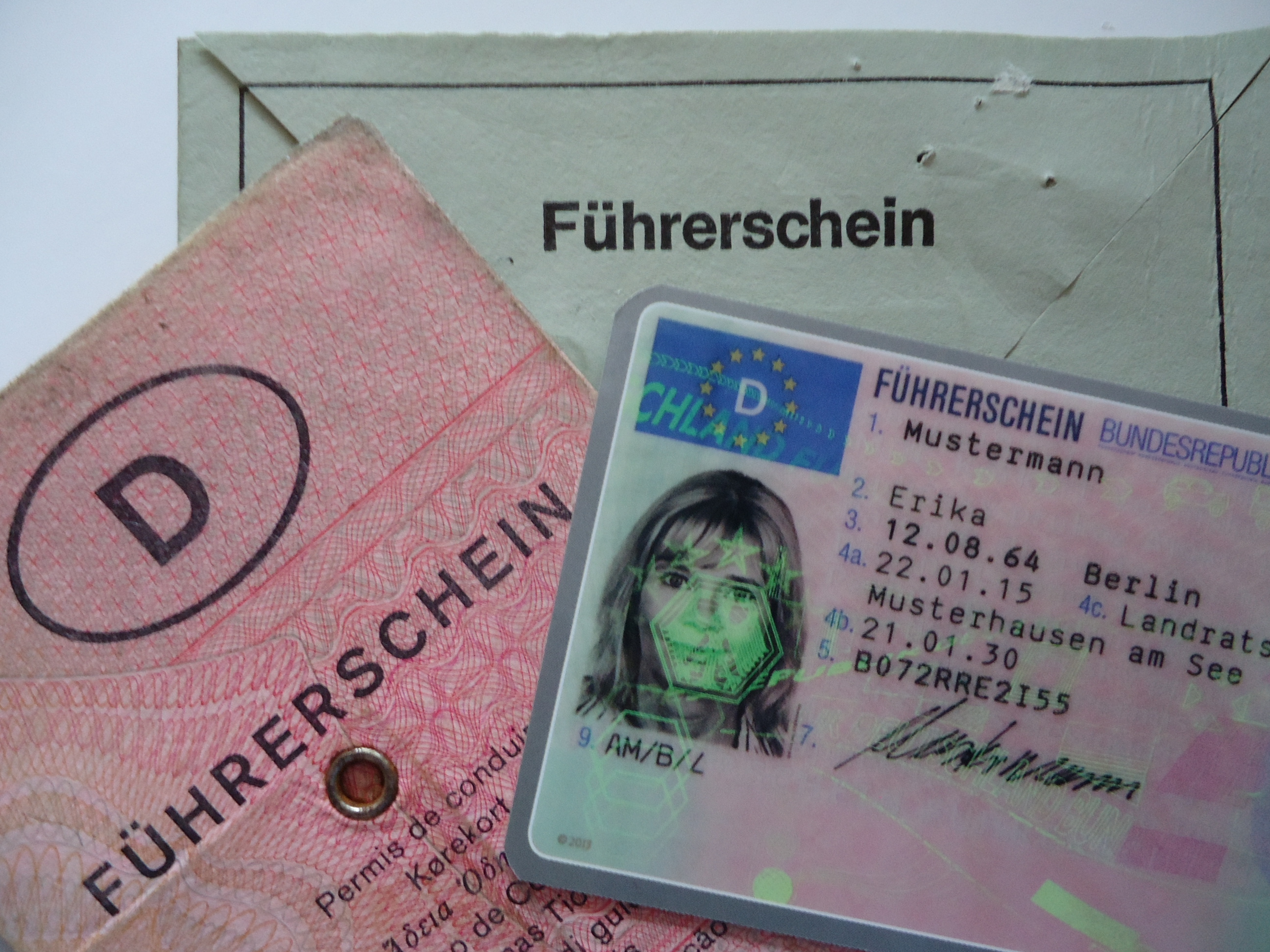 Umtausch der alten Papierführerscheine läuft weiter 