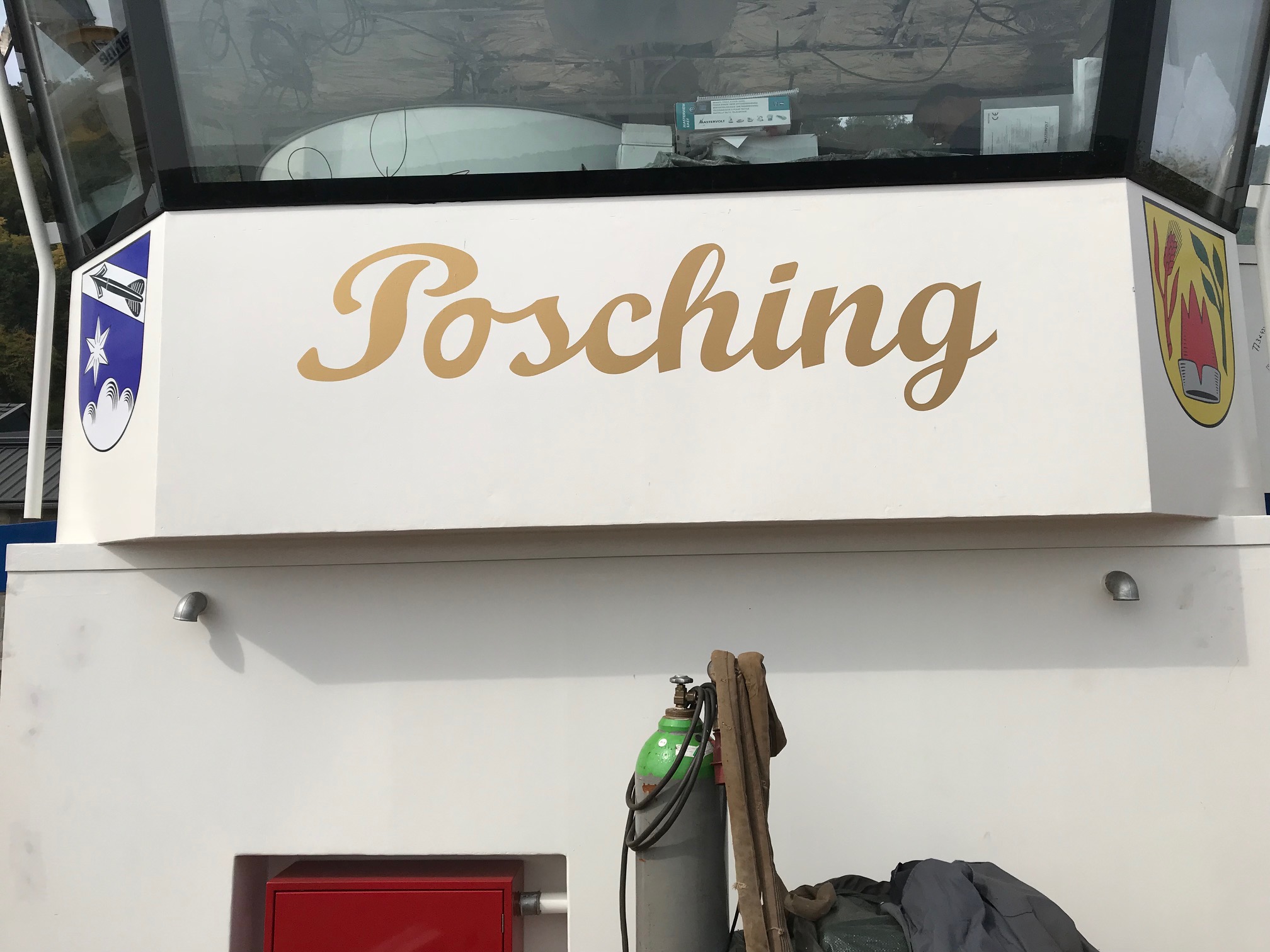 Der Steuerstand der Fähre Posching.