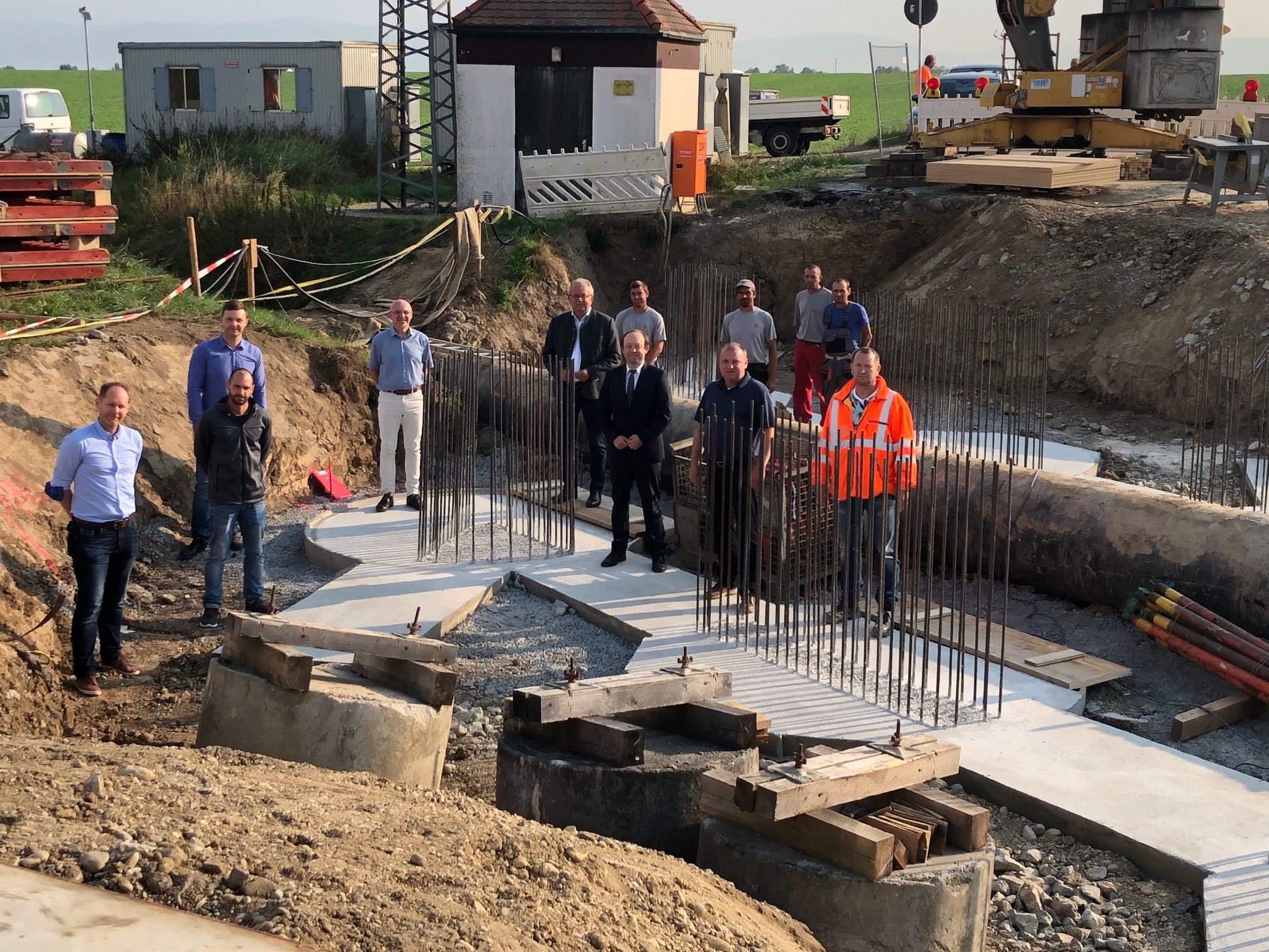 Ersatzneubau der Brücke über den Irlbach bei Haberkofen läuft planmäßig 